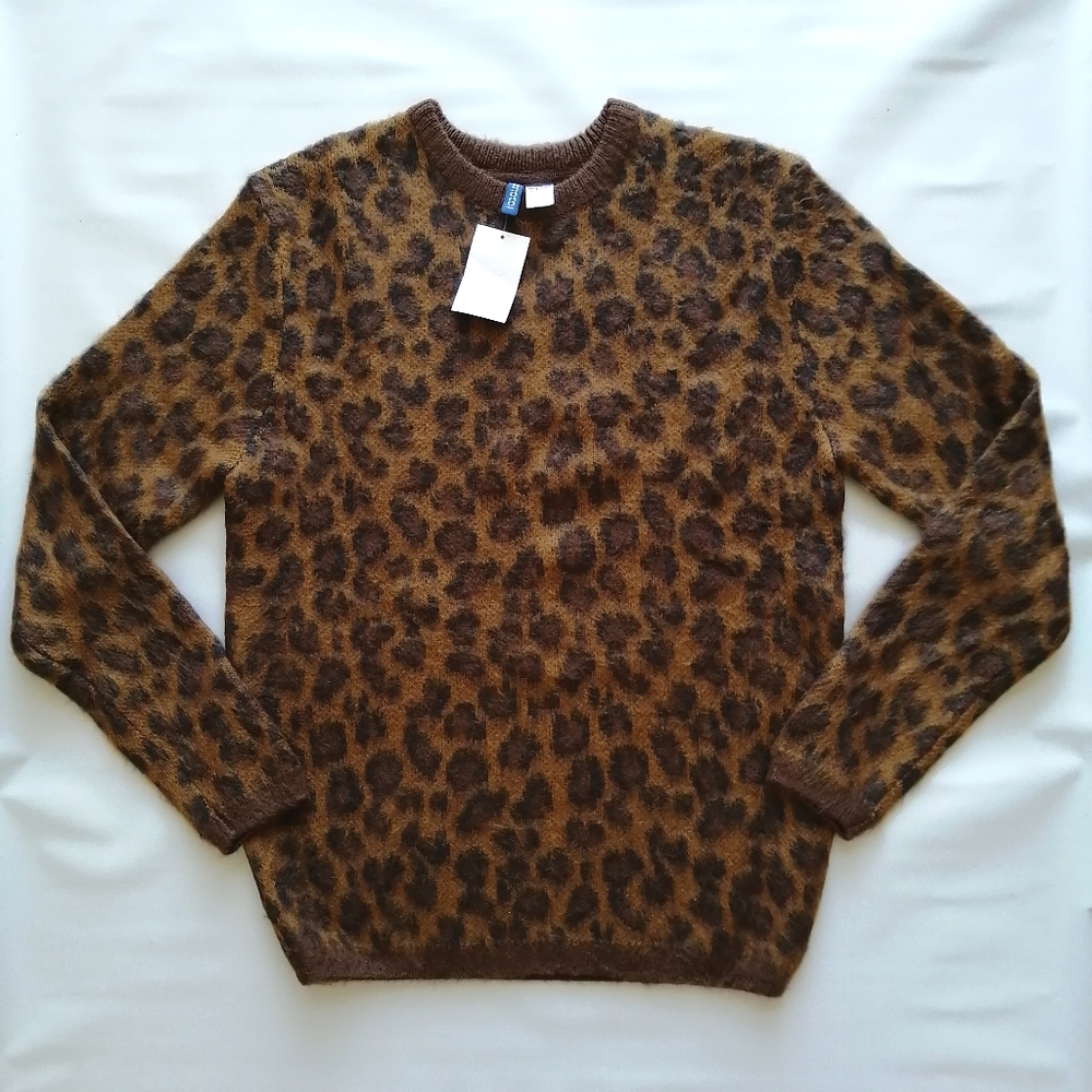 H&M Leopard Sweater Small